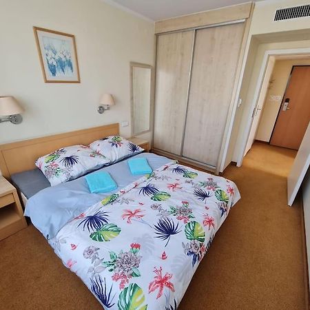 10Q - Z6 Apartament 801 Warschau Buitenkant foto